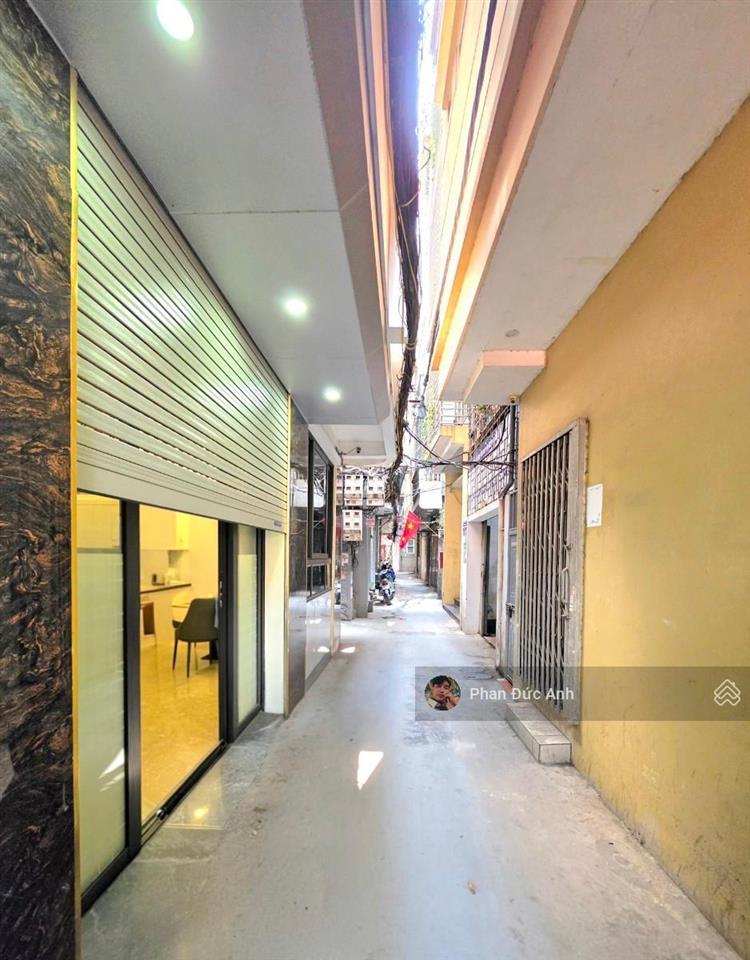 Bán nhà thịnh quang  50m t2  oto đỗ cửa  ngõ thông  vừa ở vừa kinh doanh lô góc 2 mặt tiền