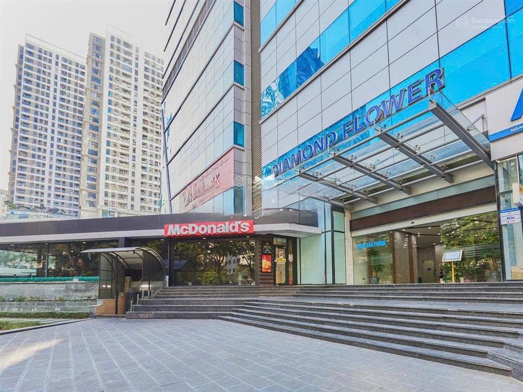 Cho thuê 250m2 sàn vp hạng b toà nhà diamond flower tower, giá hợp lý, sẵn bàn giao