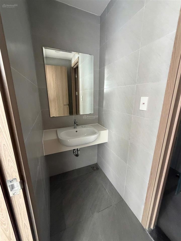 Cần tiền bán gấp căn hộ sân vườn diện tích 80m2 giá 3,8 tỷ sổ hồng sãn công chứng ngay