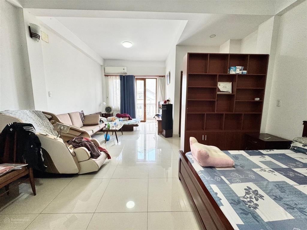 Siêu phẩm ngay nguyễn trọng tuyển  hxh 1 sẹt  6 tầng thang máy  105m  chỉ 28 tỷ tl