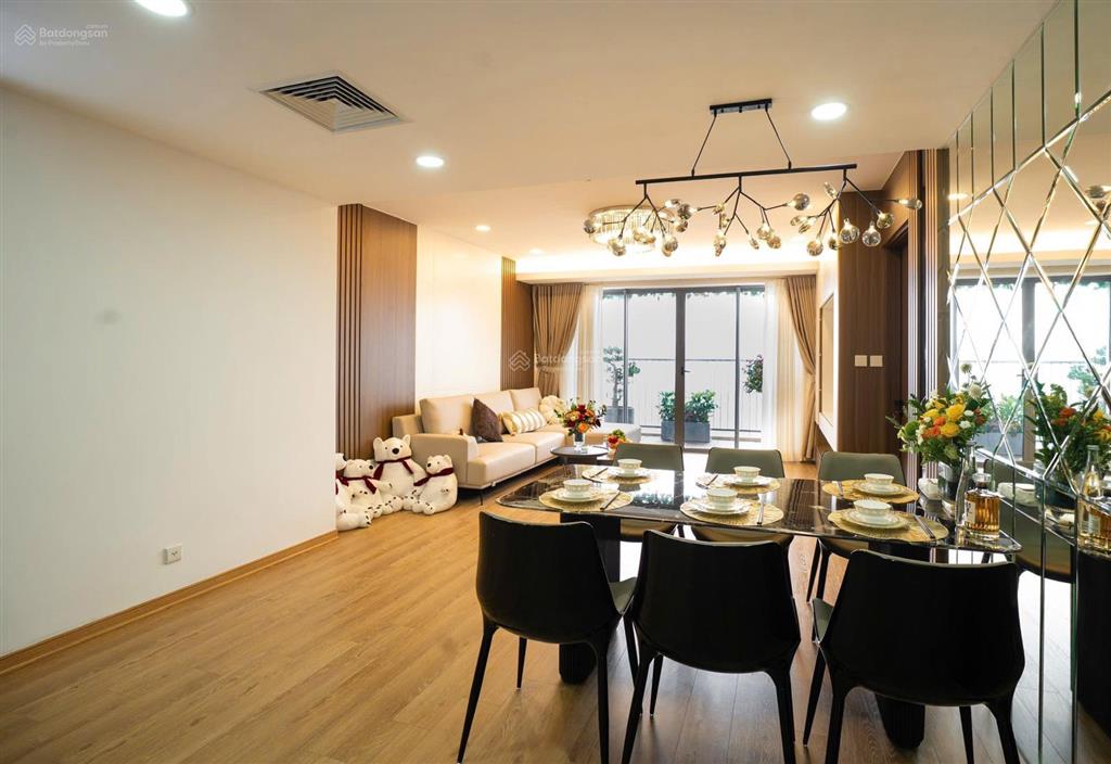 Bán căn 3 ngủ  tràng an complex 92m  đồ cơ bản, giá 9,8 tỷ bao phí có tl