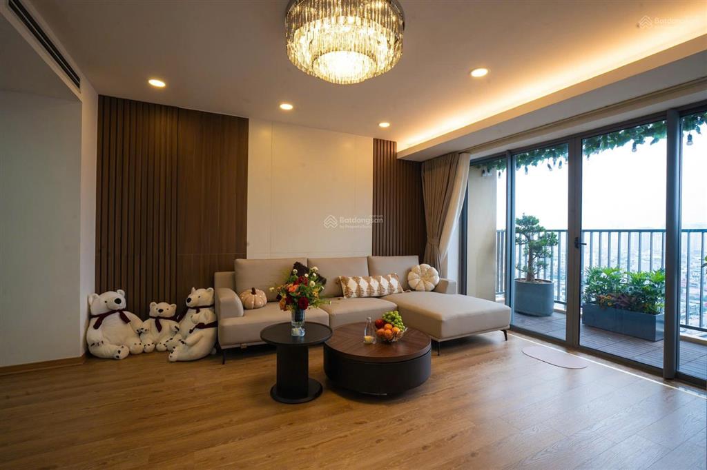 Bán căn 3 ngủ  tràng an complex 92m  đồ cơ bản, giá 9,8 tỷ bao phí có tl