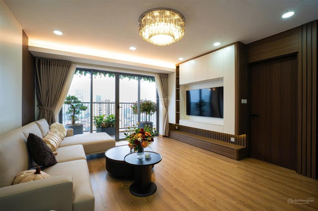 Bán căn 3 ngủ  tràng an complex 92m  đồ cơ bản, giá 9,8 tỷ bao phí có tl