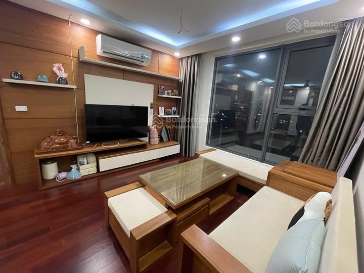 Bán căn 2 ngủ (2n2w) tòa e3b yên hòa 94m2 ntcb giá 8.1 tỷ (chuẩn giá  có tl)
