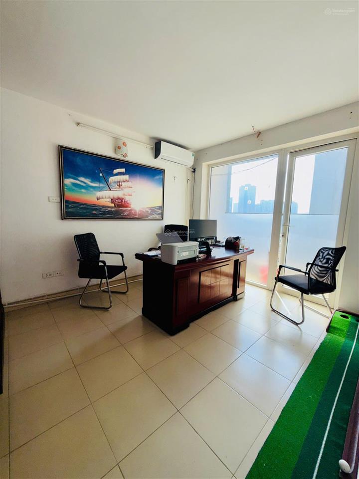 Bán căn 2n2w  17t1 vinaconex 3 nội thất cơ bản, bc tn 70m2 giá 5,55 tỷ, chuẩn giá có tl