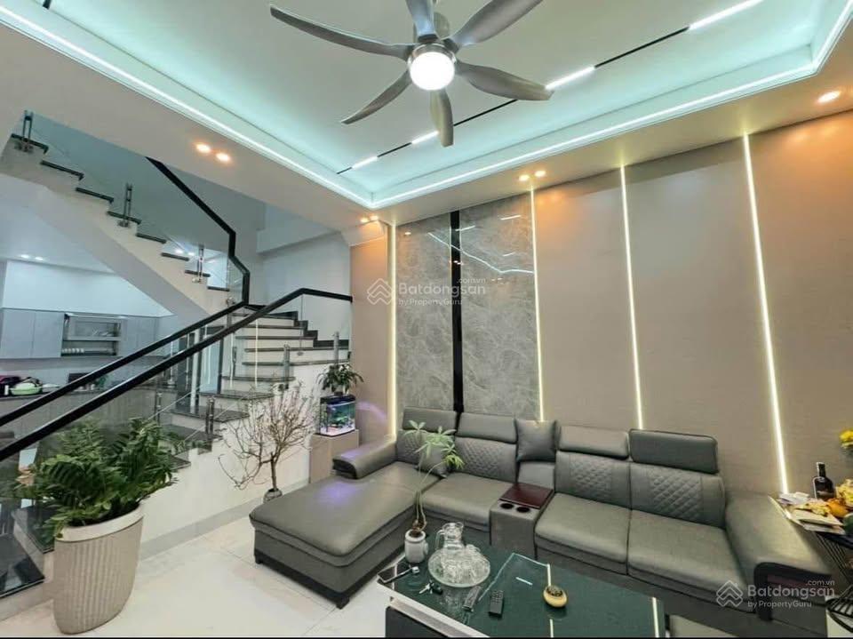 Bán nhà phố vạn phúc, hà đông, ô tô qua nhà, kinh doanh, ngõ thông, dân xây 39m 4 tầng, giá 9,9 tỷ