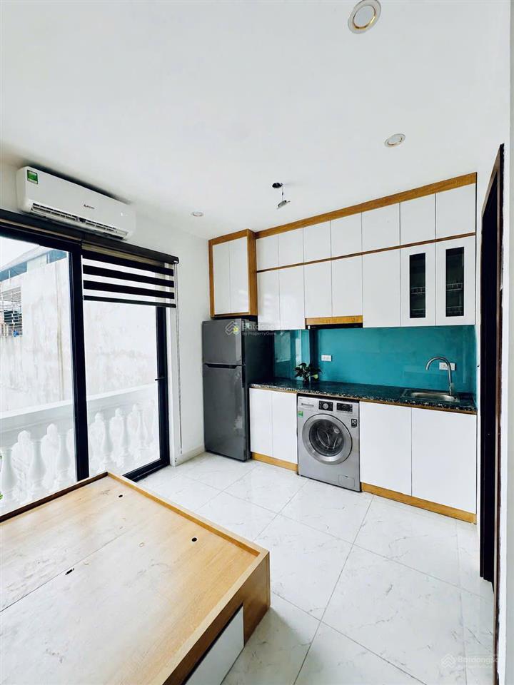 Hot ccmn đống đa  phố thái thịnh hiện có 9 phòng, có thang máy giá chỉ 50tr/th