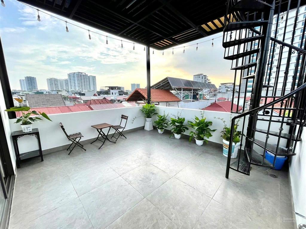 Sốc giữa trung tâm thanh xuân  nhà mới thang máy  nguyễn trãi giáp royal city  giảm ngay 800 triệu
