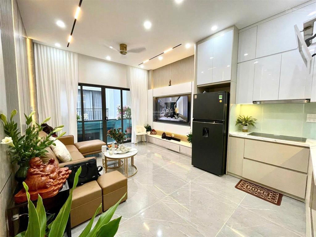 Sốc giữa trung tâm thanh xuân  nhà mới thang máy  nguyễn trãi giáp royal city  giảm ngay 800 triệu