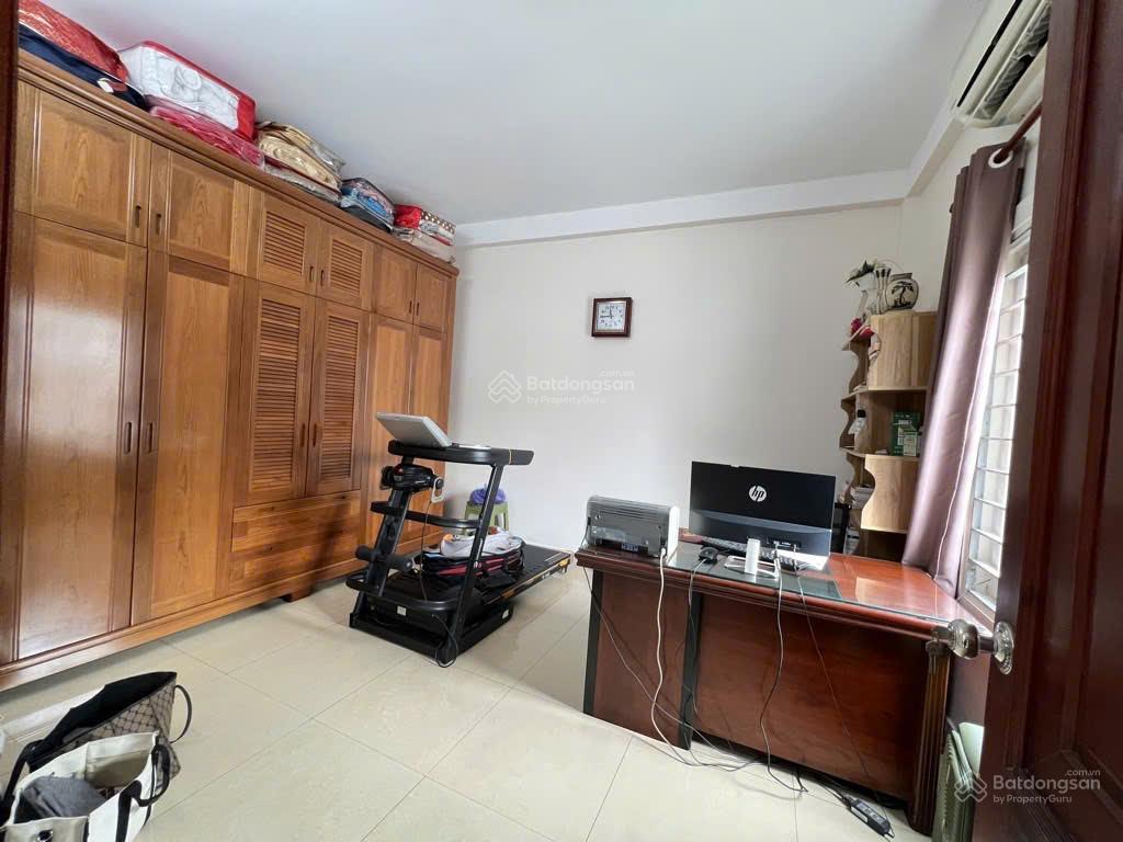 Nhà hoàng văn thái  lê trọng tấn  thoáng sáng  sân vườn  ô tô tận cửa