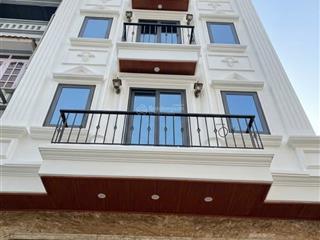 Giữ tiền phải giữ tài sản đẹp  nhà thoáng sáng  90m² trung tâm thanh xuân  hoàng văn thái