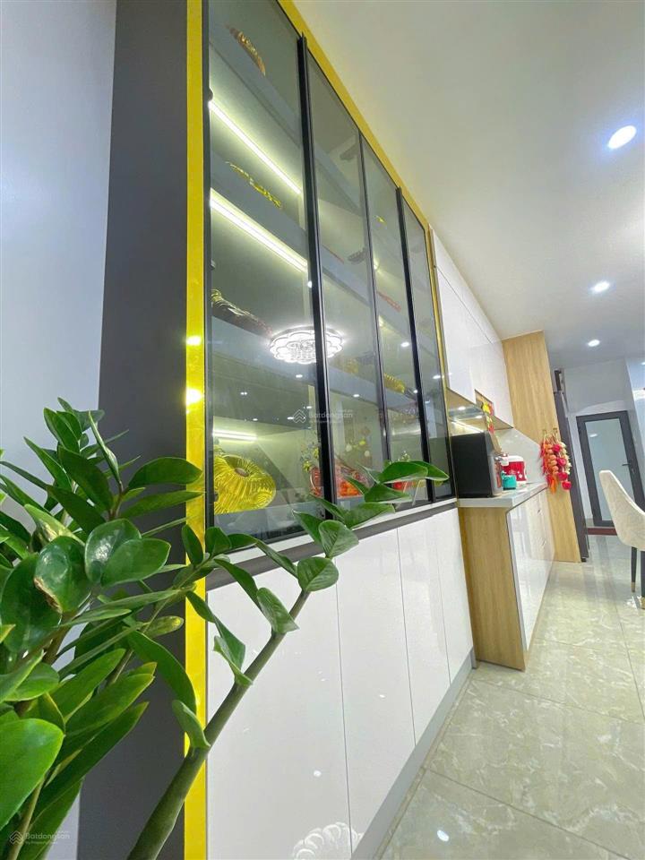 Nhà mới khỏi sửa  trung tâm đống đa  40m2  7 tầng thang máy  full nội thấ
