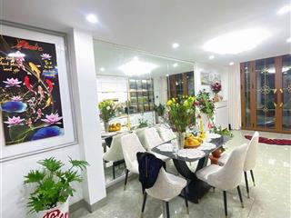 Trung tâm đống đa  nhà đẹp khỏi sửa  xách vali vào ở ngay  40m2  7 tầng thang máy chỉ 11 tỷ