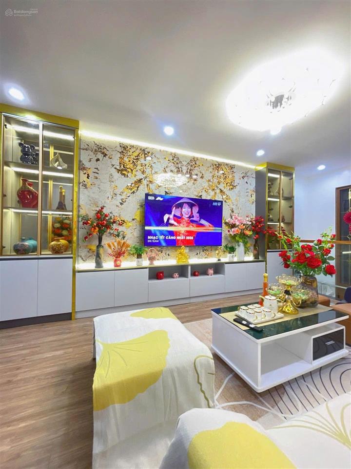 Trung tâm đống đa  nhà đẹp khỏi sửa  xách vali vào ở ngay  40m2  7 tầng thang máy chỉ 11 tỷ