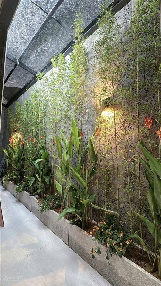 14,8 tỷ sở hữu ngay nhà 6 tầng thang máy mặt tiền 8,4m nhà thoáng ô tô khu dân trí cao