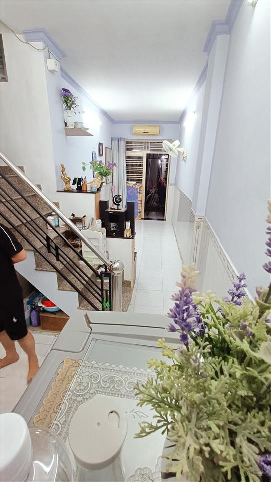 Bán nhà quận 4 p. 14 cũ đoàn văn bơ nhà đẹp không quy hoạch