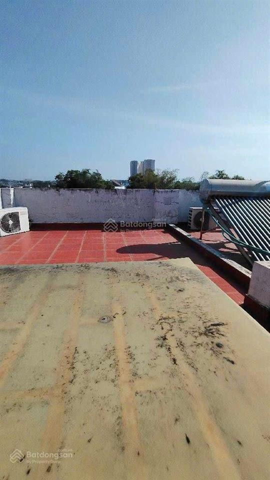 Diện tích 130m  9 tỷ  chia 2 thành căn tuyệt đẹp  8x17  ngay nguyễn thị tú 1 sẹc ô tô đỗ cửa.