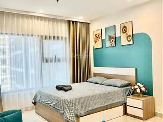 Bán căn studio 32 m2 toà gs , giá ưu đãi 2,7 tỷ full nội thất