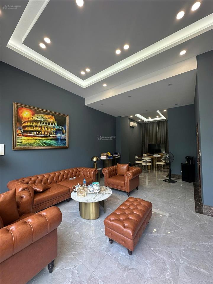 Nguyễn xiển  cho thuê mặt bằng tầng 1  75m2 mặt tiền 5m, đường trước nhà 13m vào thuê luôn