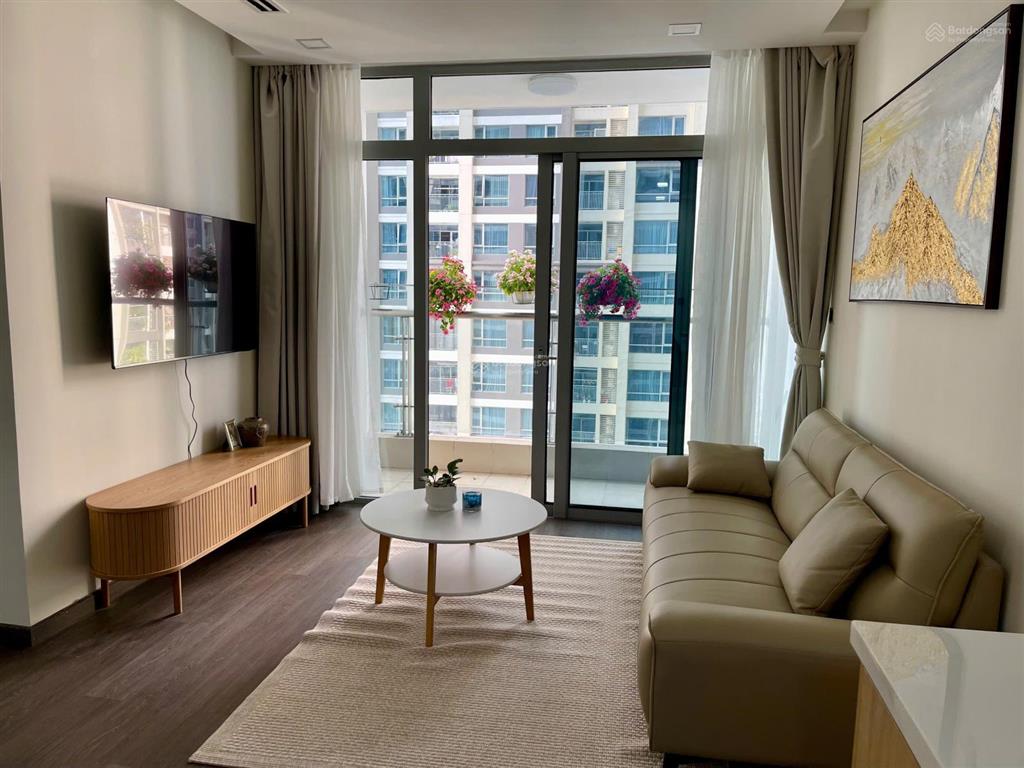 Chính chủ cần đi nước ngoài bán gấp căn 2pn 72m2 vinhomes central park