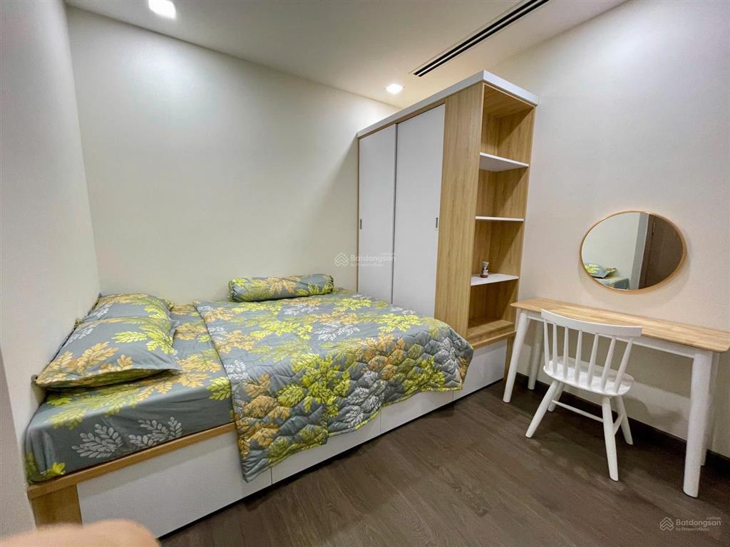 Chính chủ cần đi nước ngoài bán gấp căn 2pn 72m2 vinhomes central park