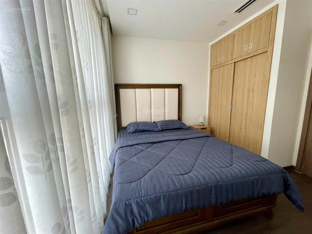 Chính chủ cần đi nước ngoài bán gấp căn 2pn 72m2 vinhomes central park