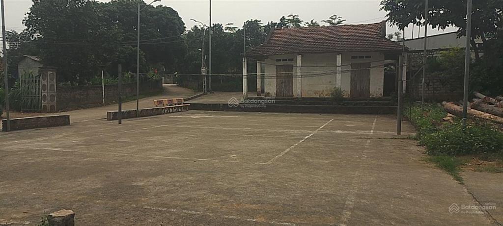 Đất chính chủ em cần bán anh em có nhu cầu về đất  em để được tư vấn trực tiếp