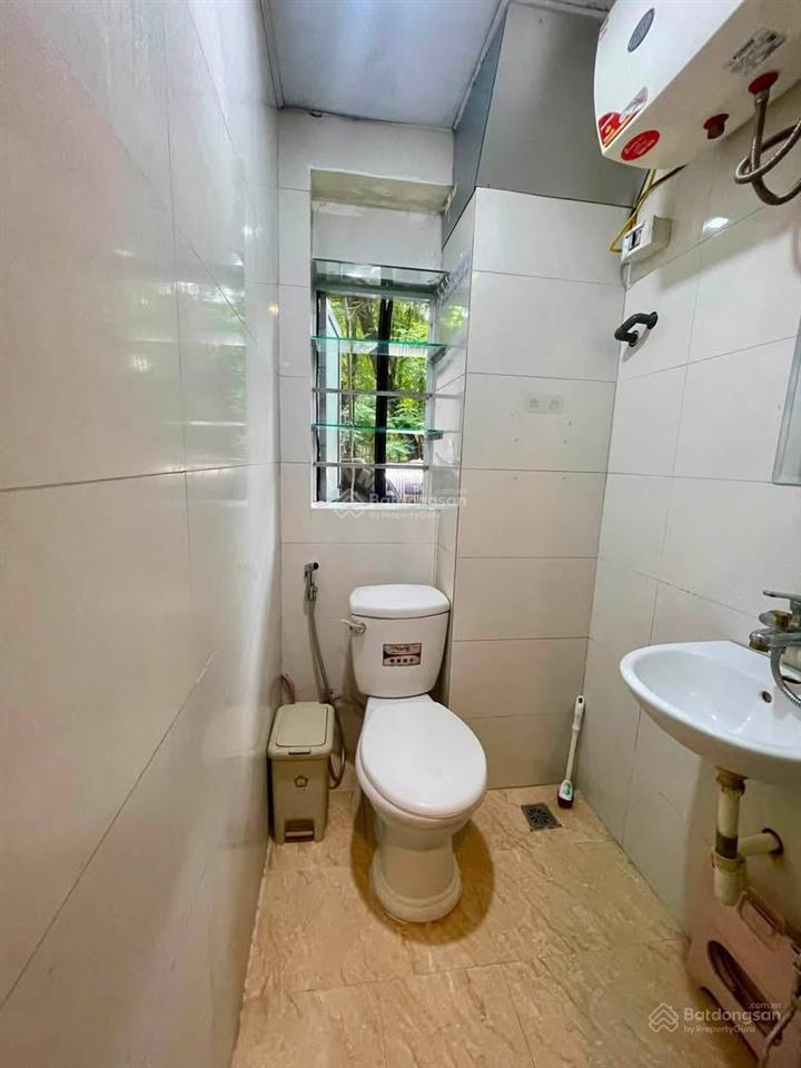 Hot! cho thuê nhà nguyên căn phố tôn đức thắng  đống đa. 22m2x5t. full nội thất. chỉ 10.5 triệu