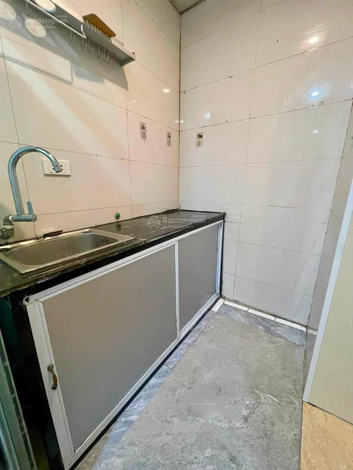 Hot! cho thuê nhà nguyên căn phố tôn đức thắng  đống đa. 22m2x5t. full nội thất. chỉ 10.5 triệu