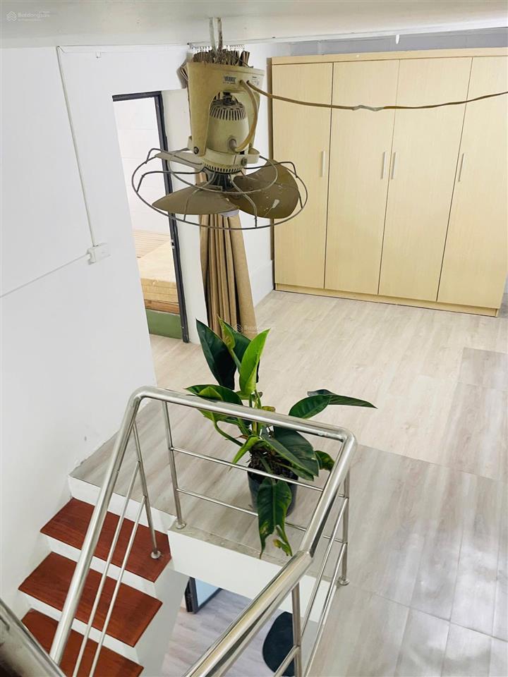 Siêu phẩm! cho thuê nhà nguyên căn đội cấn ba đình. mới, đẹp, ở luôn. 40m2x3t, 3 ngủ. chỉ 10 triệu