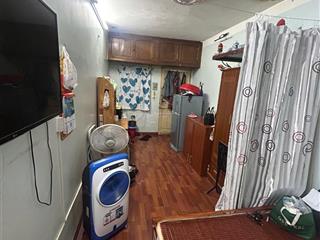 Cho thuê nhà tt tầng 3 kim liên, đống đa. 30m2, 2n1k, đủ đồ. chỉ 5.5 triệu