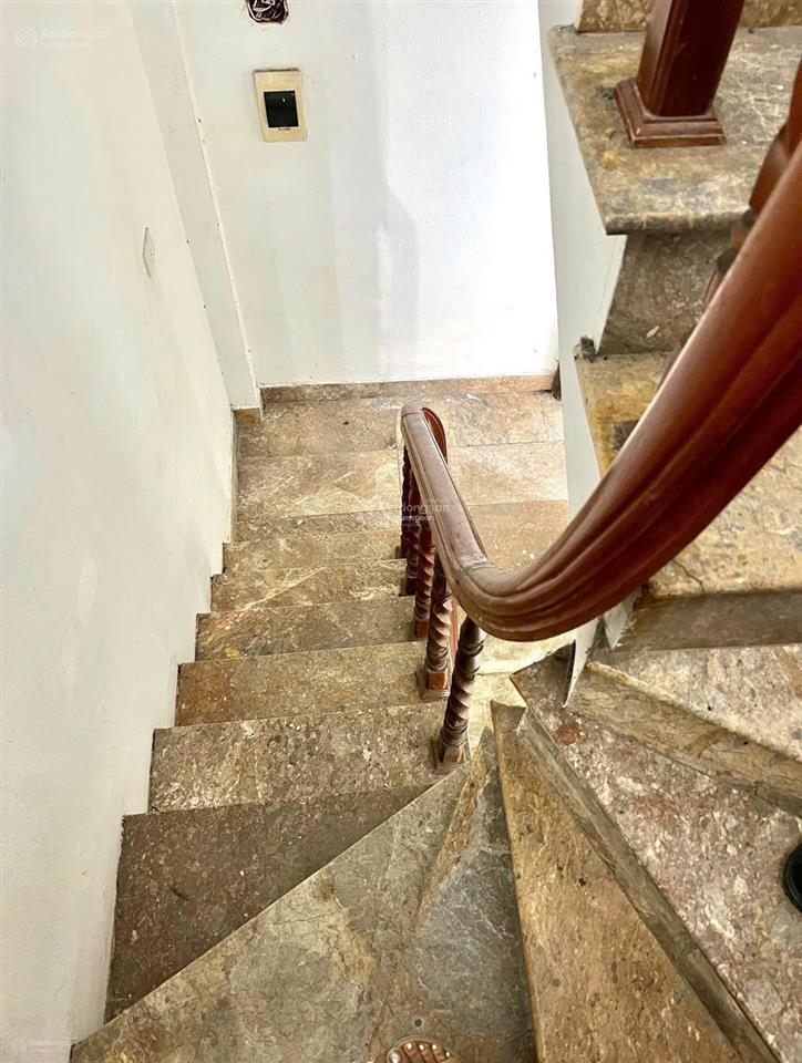 Hiếm! cho thuê nhà riêng mp trần hữu tước, kd sầm uất, 20m2x5t, 3 ngủ. giá cuối 10 triệu