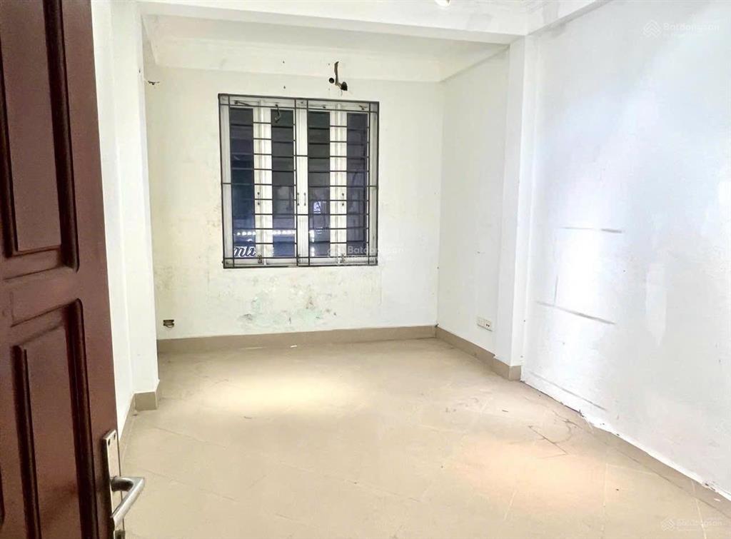 Hiếm! cho thuê nhà riêng mp trần hữu tước, kd sầm uất, 20m2x5t, 3 ngủ. giá cuối 10 triệu