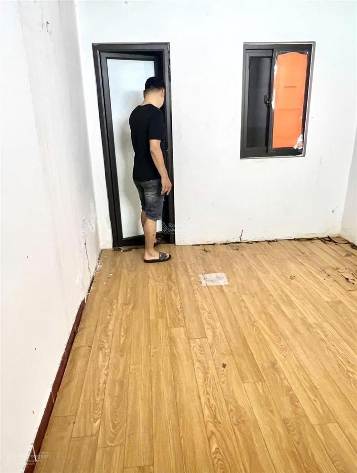 Hiếm! cho thuê nhà riêng mp trần hữu tước, kd sầm uất, 20m2x5t, 3 ngủ. giá cuối 10 triệu