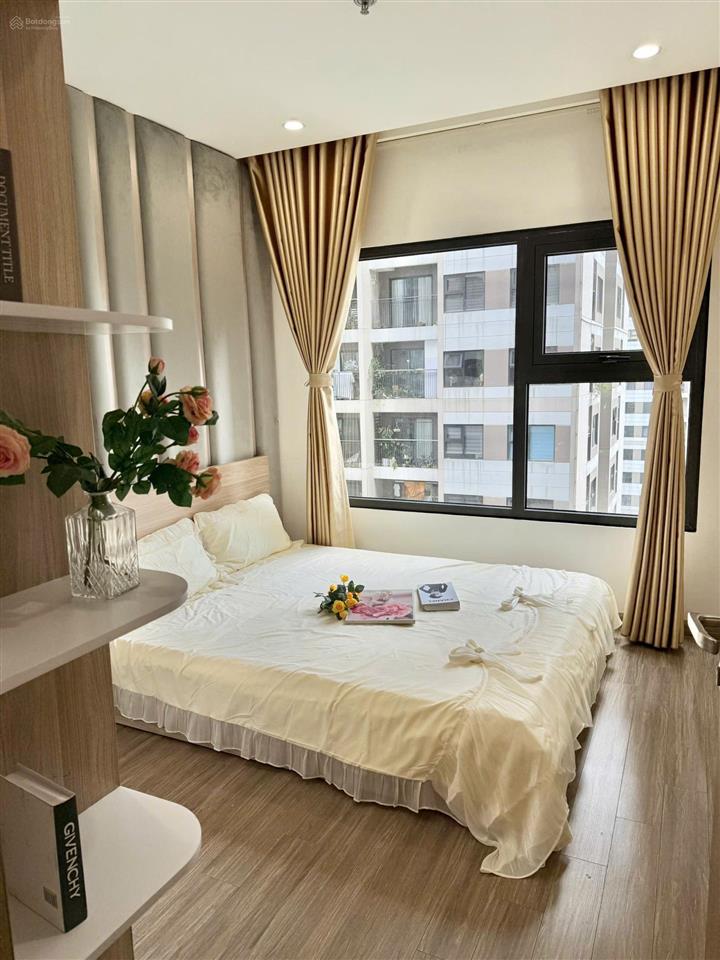Tôi cần bán gấp 2pn toà s2.18 vinhomes ocean park  56m²  full nội thất  sổ đỏ