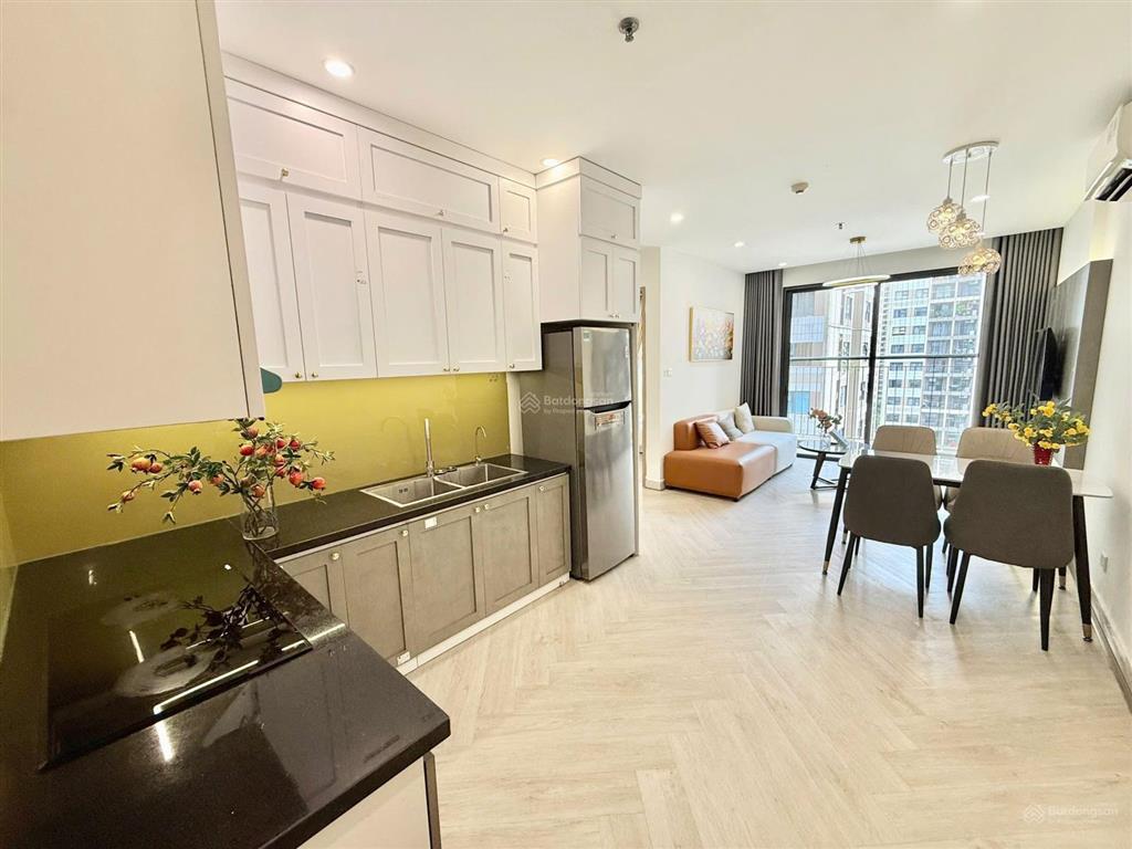 Tôi cần bán gấp 2pn toà s2.18 vinhomes ocean park  56m²  full nội thất  sổ đỏ