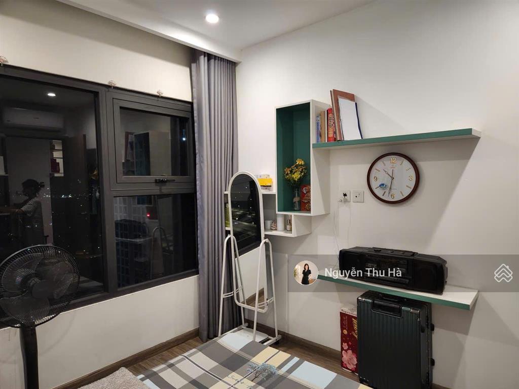 Chính chủ cần bán gấp trong tuần này căn hộ 2n1w diện tích 59m tại vinhomes smartcity do chuyển nhà