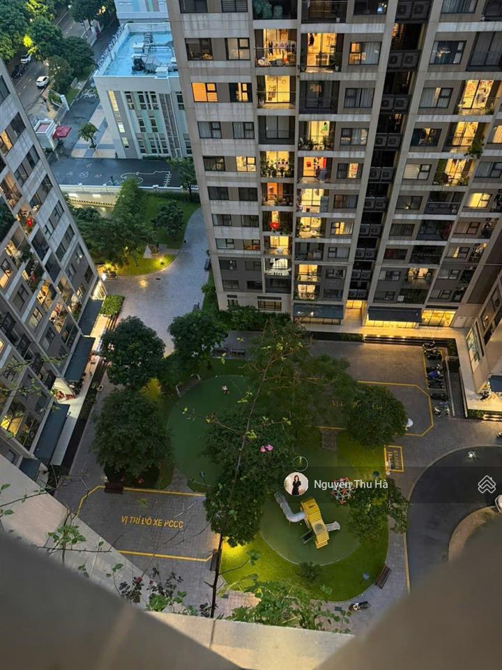 Chính chủ gửi bán căn 2 ngủ góc 69m giá hời tòa mới bên vinhomes ocean park gia lâm