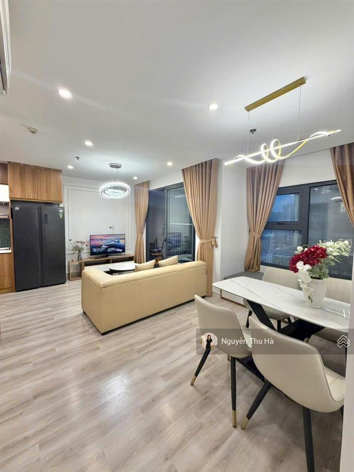 Chính chủ gửi bán căn 2 ngủ góc 69m giá hời tòa mới bên vinhomes ocean park gia lâm