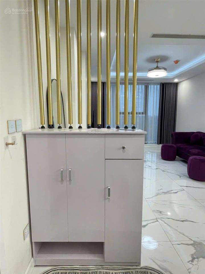 Cho thuê căn hộ 3 ngủ sunshine city, diện tích 97m2, đồ đẹp, chỉ việc vào ở, giá 19 triệu/tháng