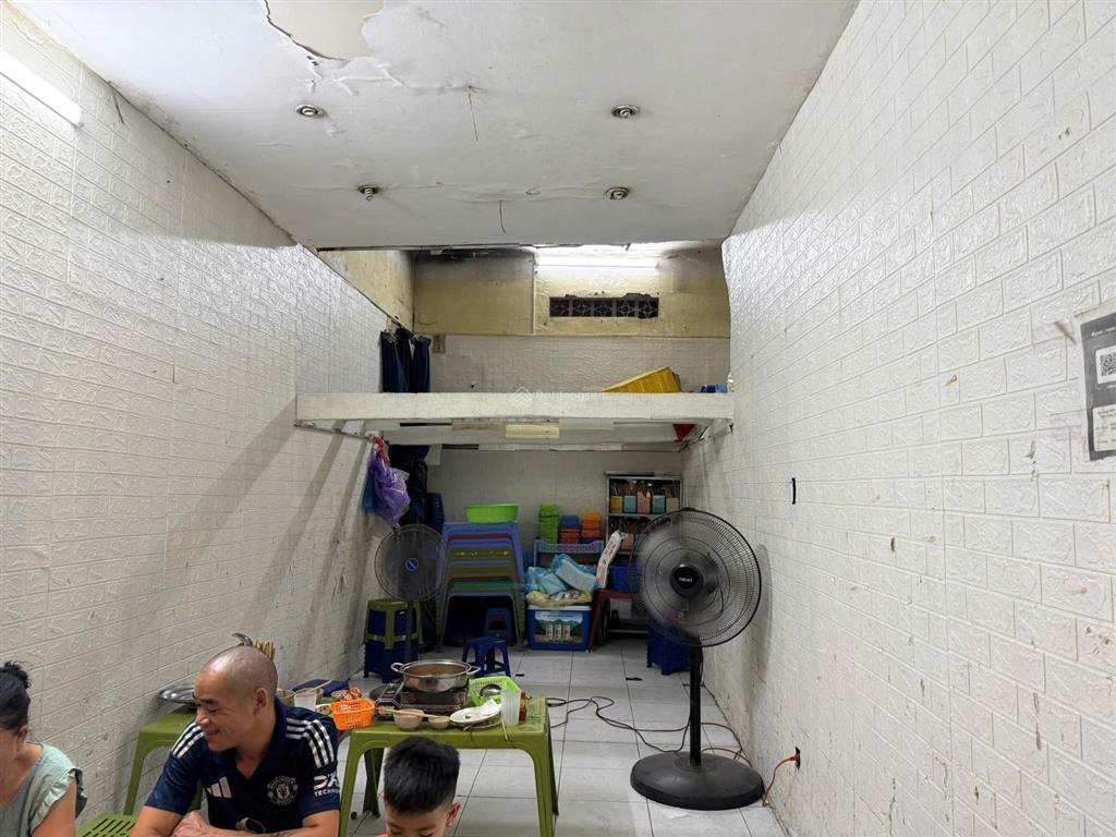 Bán nhà mặt phố 40, cửa đông, q. hoàn kiếm, 9.5 tỷ, 24m2, 1 tầng có gác xép và nhà tắm riêng