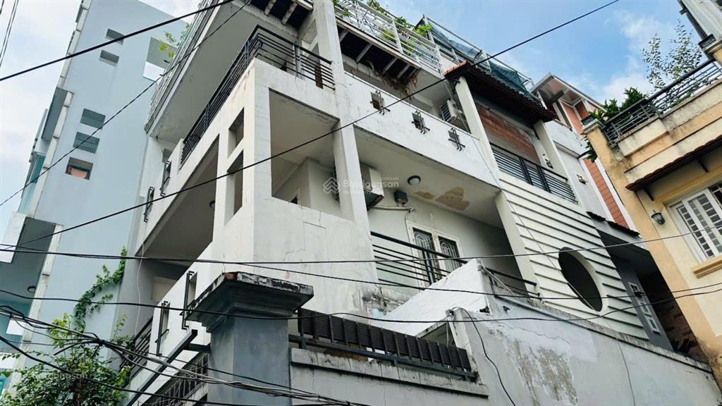 Cho thuê nhà 3 mặt tiền trong hẻm phan xích long tiện cải tạo cho thuê lại