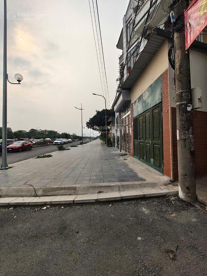 Bá.n đất c4 ngõ 3 tăng thiết giáp  tây thăng long, ngõ ô tô