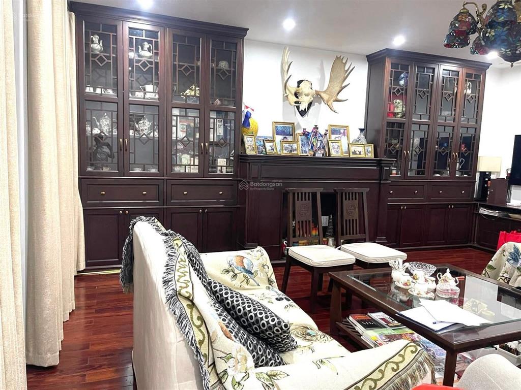 Bán biệt thự liền kề kđt định công  hoàng mai  ô tô tránh. dt 135m2 x 5 tầng. giá 42.5tỷ