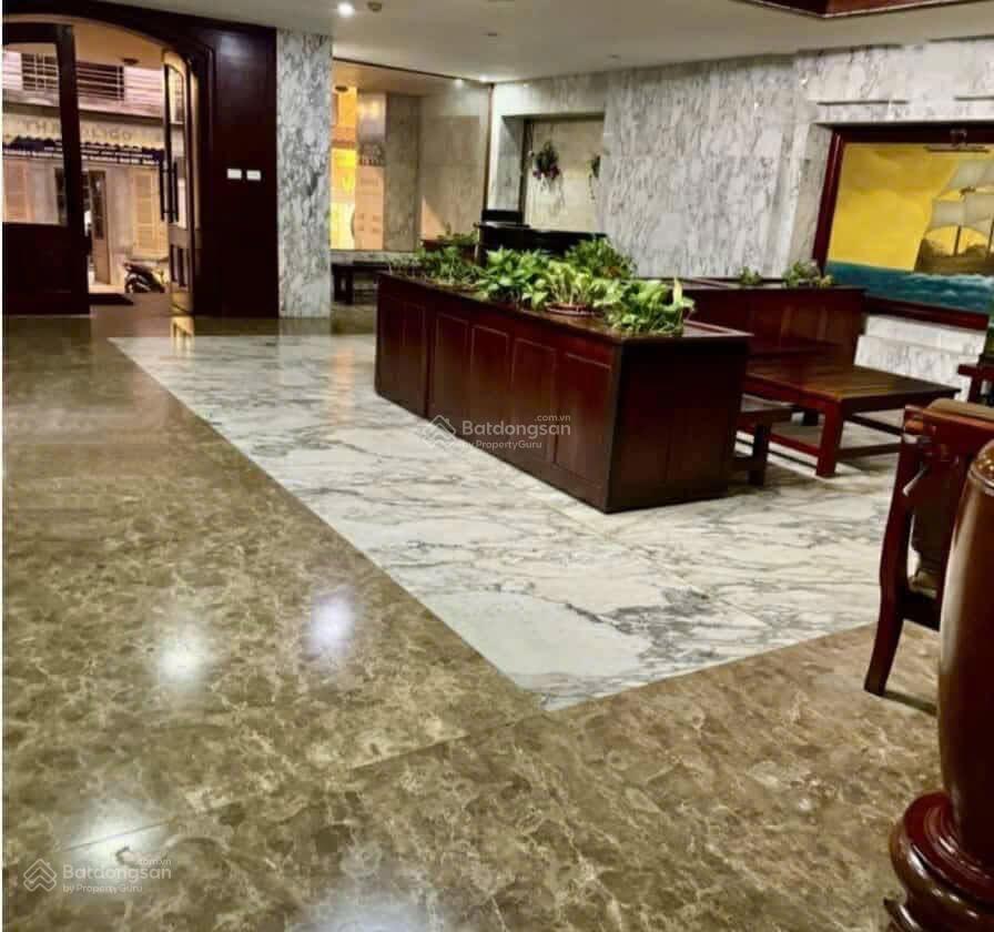 Bán toà nhà mặt phố bùi thị xuân  hai bà trưng  kinh doanh sầm uất. dt 195m2 x 9 tầng. giá 175 tỷ