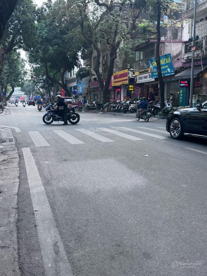 Bán toà nhà văn phòng phố lò đúc  hai bà trưng  kinh doanh sầm uất. dt 205m2 x 9t. giá 179 tỷ