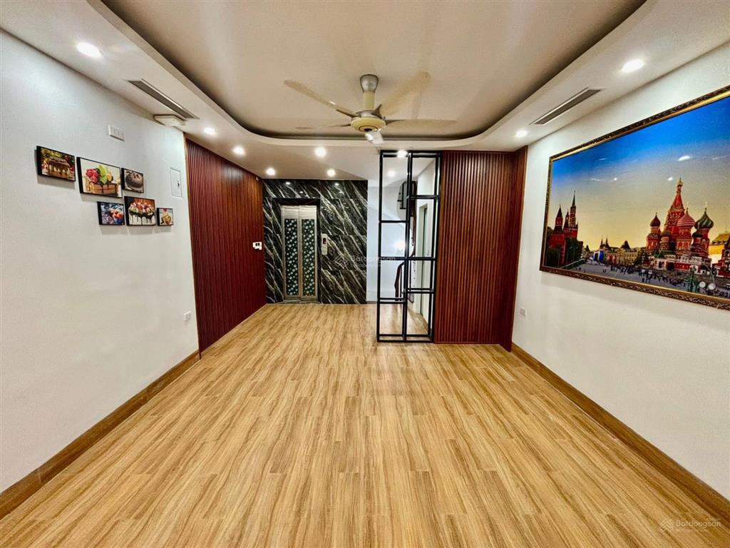Bán tòa văn phòng nguyễn chánh,cầu giấy 60m2, 7t thang máy, 39 tỷ 3 ôtô tránh, ở kết hợp kinh doanh