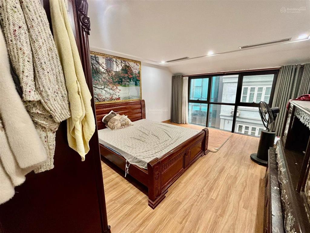 Bán tòa văn phòng nguyễn chánh,cầu giấy 60m2, 7t thang máy, 39 tỷ 3 ôtô tránh, ở kết hợp kinh doanh