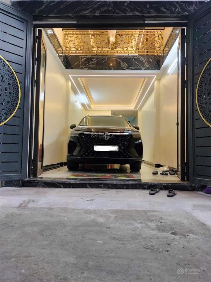 Nhà mới đẹp full nội thất ở ngay đường láng 50m2, 7t thang máy, 19.5 tỷ gara ôtô, 2 mặt thoáng