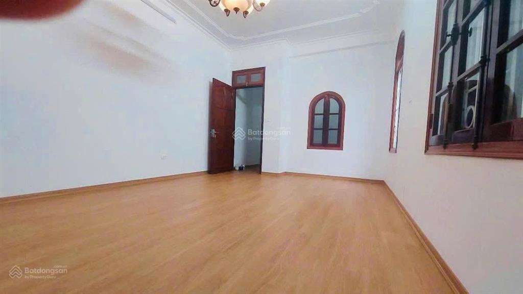 Nhà phân lô giá tốt nhất quan nhân 80m2, 6t, mt 4.5m, 26 tỷ lô góc, ôtô tránh, ở kết hợp kinh doanh